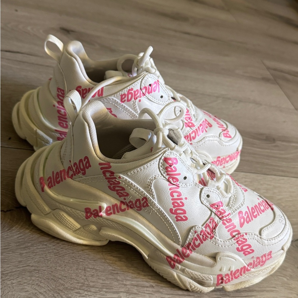 Balenciaga White and Pink Chunky Sneakers - Picture 5 of 5